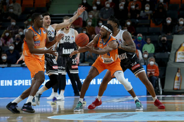 展现了他的 展现了他的