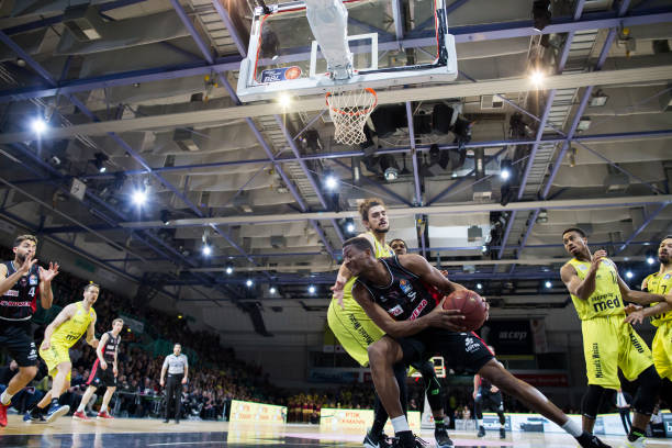 国家队腾飞 国家队腾飞