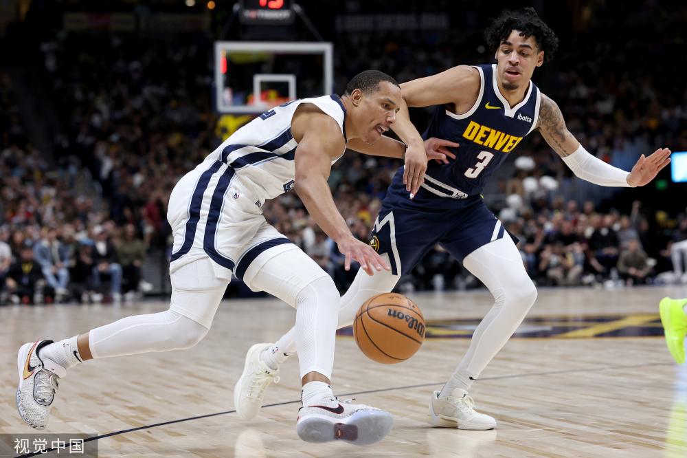 赛中采取更 赛中采取更