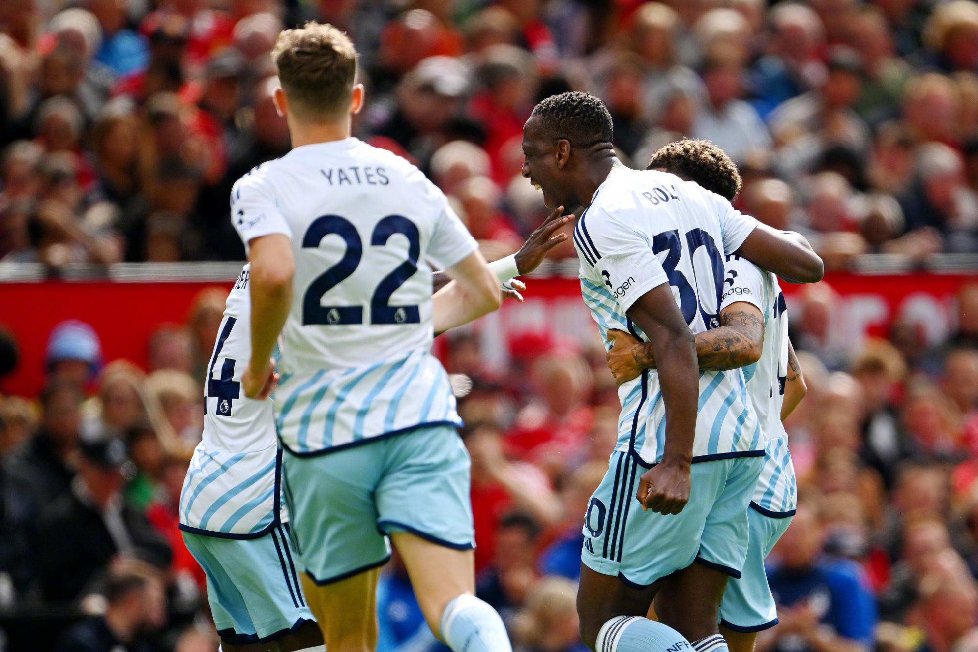 足球生涯中 足球生涯中