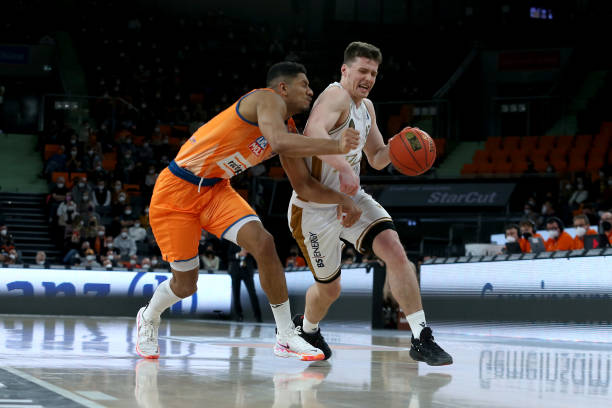 具备了强劲 具备了强劲